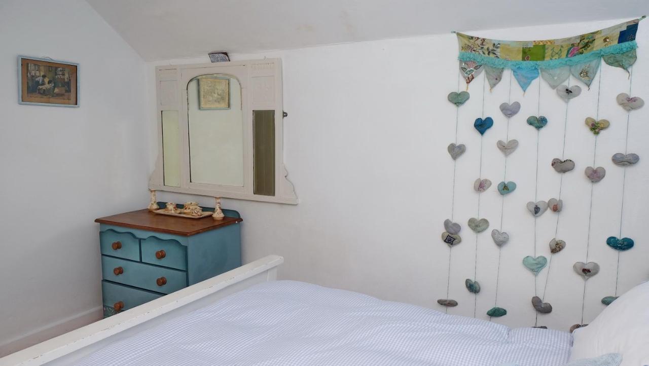 Wellspring Cottage Nr Kynance Cove Lizard Luaran gambar